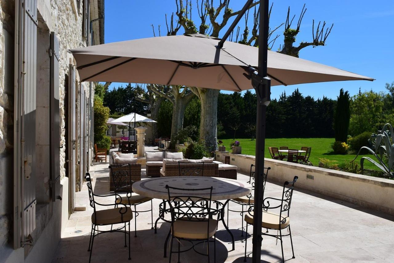 La Bastide Des Amouriers Caumont-sur-Durance Екстериор снимка