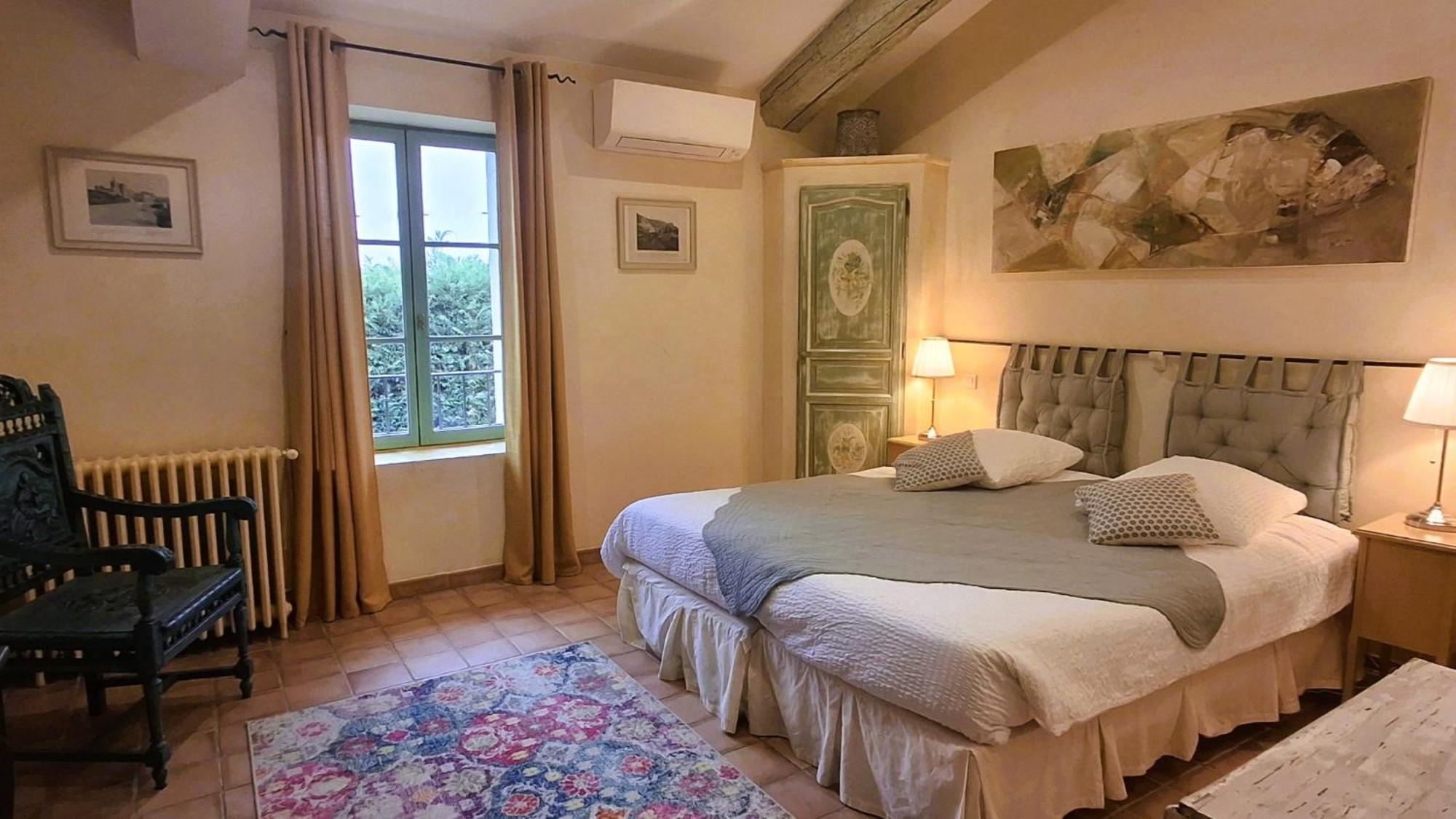 La Bastide Des Amouriers Caumont-sur-Durance Екстериор снимка